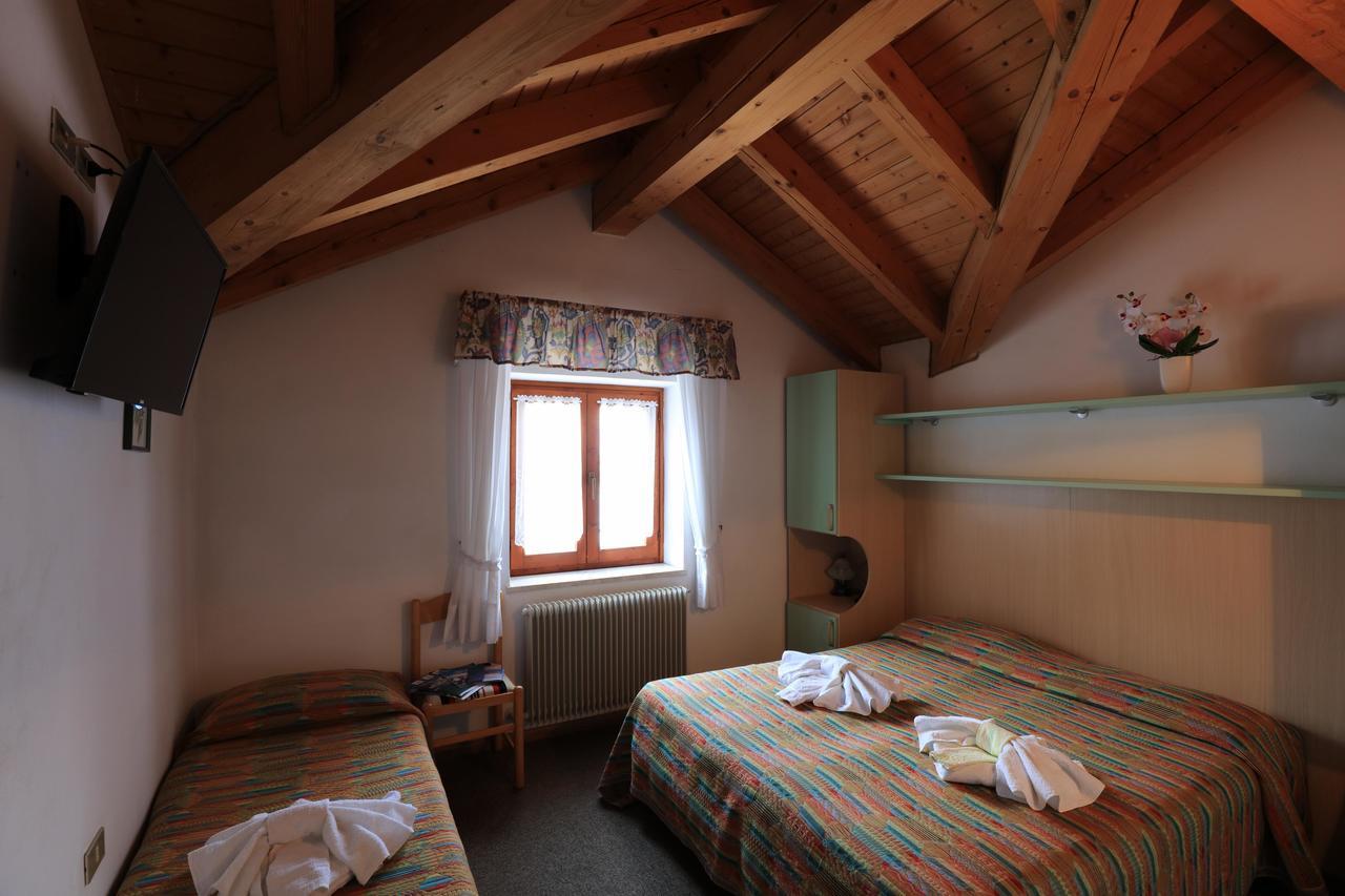 Hotel Aurora Molveno Exterior photo